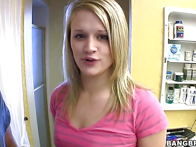 Teen handjob with innocent looking Heather Starlet