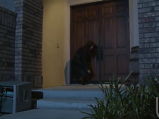 Big tits stunner Alektra Blue makes her man cum