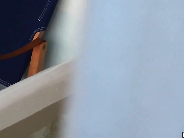 Sweet teen  Katie Banks gets boend in bed after bath