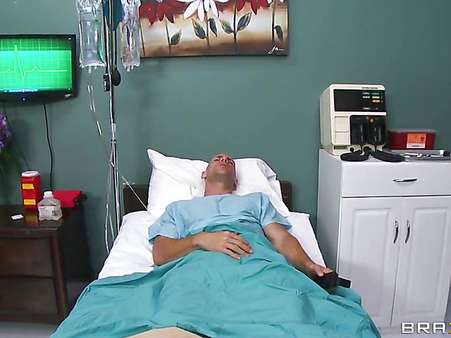 Sex in the desert with big tit nurse Rachel Starr