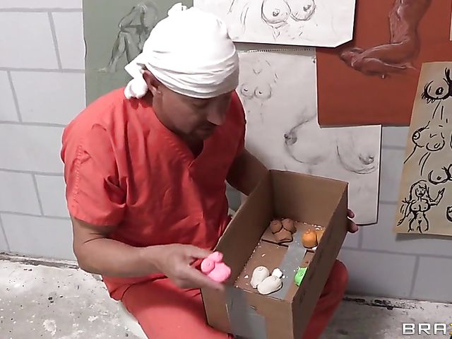 Alexis Grace - Tit job lucky prisoner Will Powers won't forget