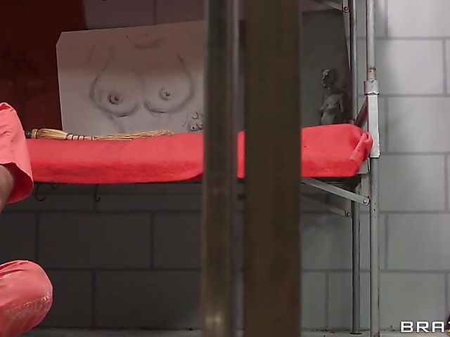 Alexis Grace - Tit job lucky prisoner Will Powers won't forget