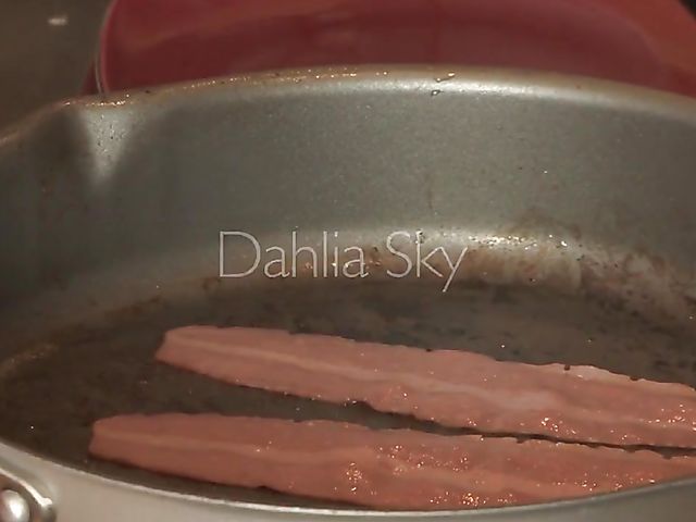 Morning fuck with big chested Stormy Daniels