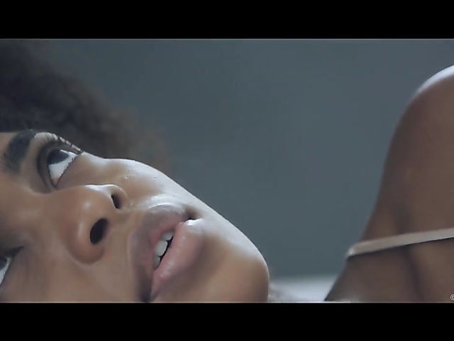 Luna Corazon's black pussy for a white guy on breakfast 