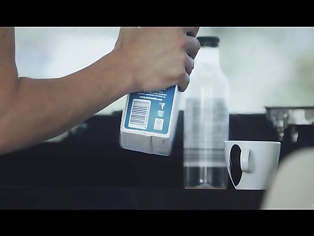 Luna Corazon's black pussy for a white guy on breakfast 