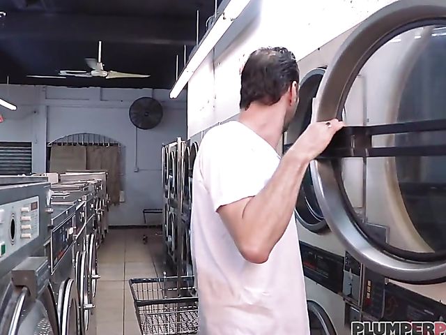 Tattooed BBW redhead Erika Xstacy gets railed at the laundry