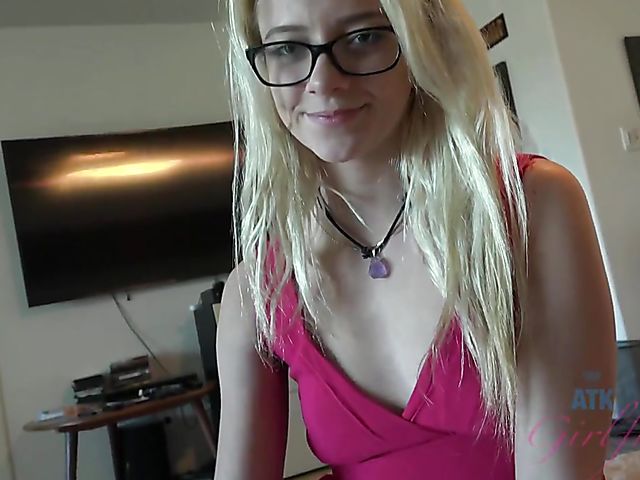 POV GF Riley Star enjoys the cock from your perspective