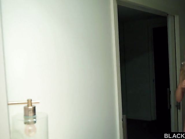 Black cock hardcore session with blonde Ivy Wolfe