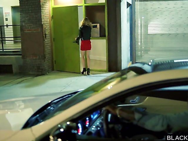 Black cock hardcore session with blonde Ivy Wolfe