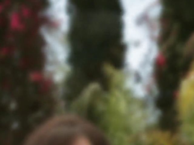 Stacked mom Lisa Ann gets her huge melons fucked by the pool