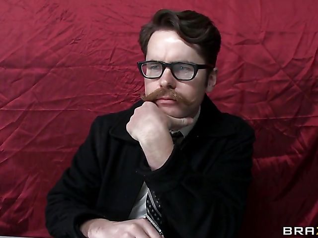 Horny figure skater with big round tits Jessica Nyx