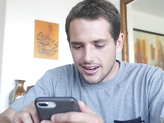 Beautiful mom with amazing boobies Tia Cyrus gets banged