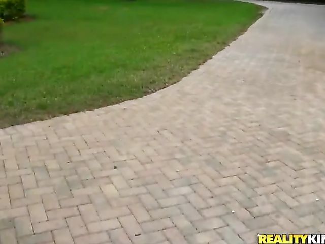 MILF Hunter bangs sporty Misty Law in his bed 