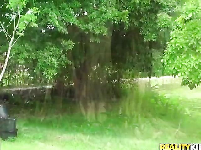 MILF Hunter bangs sporty Misty Law in his bed 