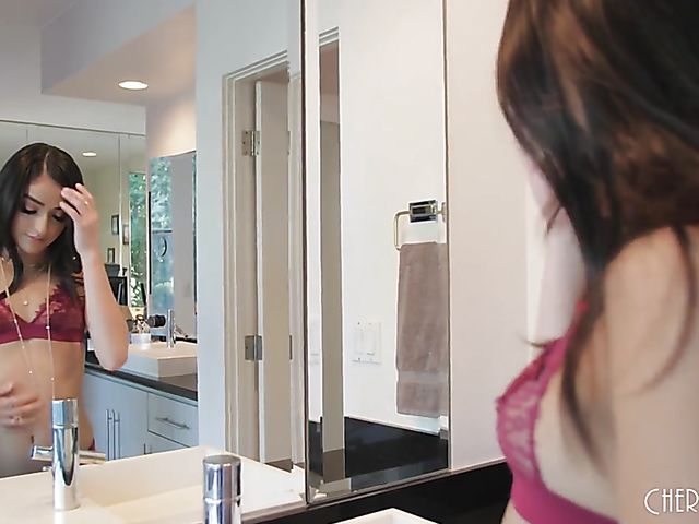 Flat chested teen Emily Willis plays with her snatch