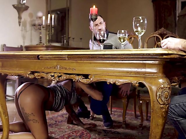 Venus Afrodita - Blow job under the table on dinner