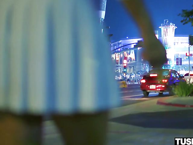 Horny Jade Nile anal fucked by a hung guy