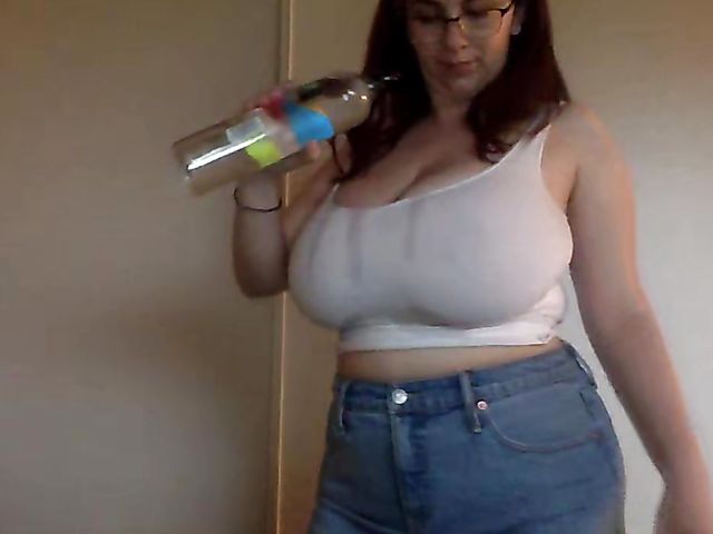 Monster boobs fattie in wet-t-shirt