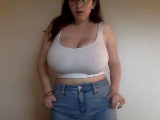 Monster boobs fattie in wet-t-shirt