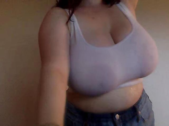 Monster boobs fattie in wet-t-shirt