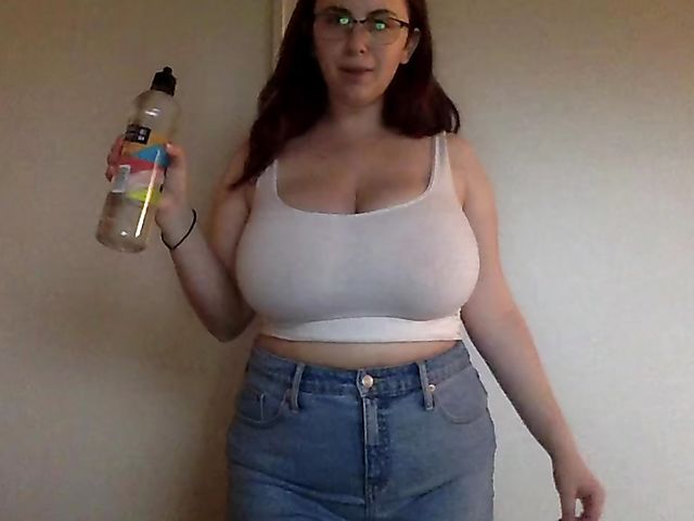 Monster boobs fattie in wet-t-shirt