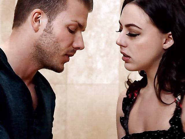 Easy Whitney Wright with small boobs gets down and nasty