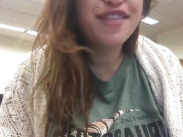 Tattooed BBW with glasses toy fucks her bush