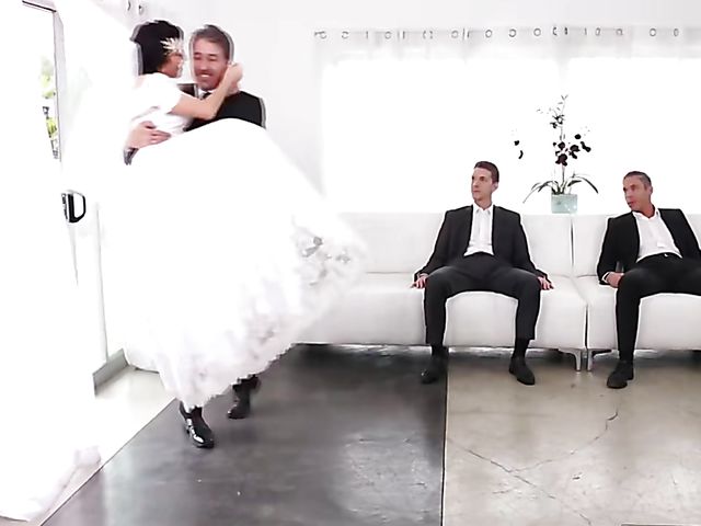 Insane triple anal penetration with MILF bride Veronica Avluv 