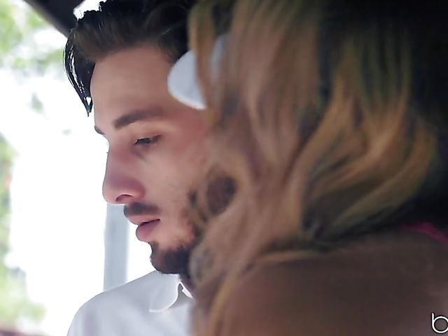 Big tit latina Mercedes Carrera loves tennis and cock