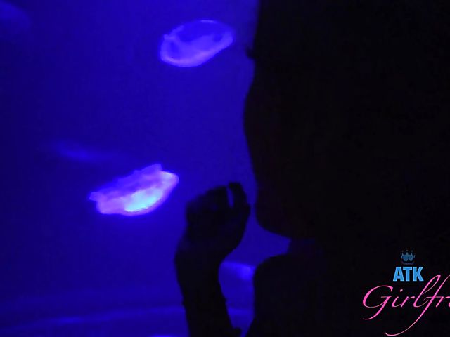 Naughty teen Brooke Haze shows her feet and cunt in the car