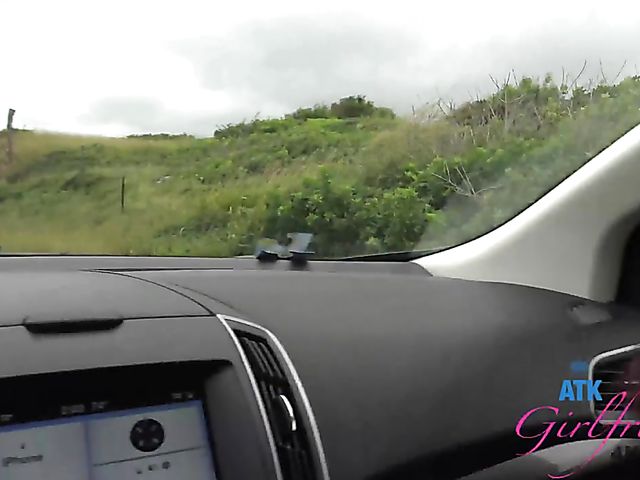 Naughty teen Brooke Haze shows her feet and cunt in the car