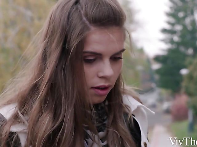 Viv Thomas lesbian scene with Lindsey Cruz and Sarah Smith