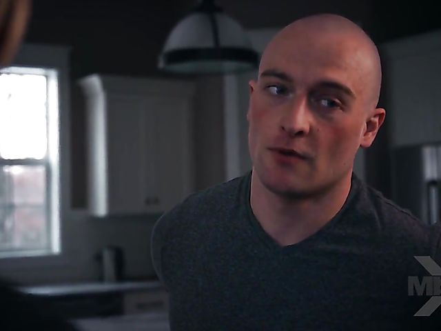 Lingerie MILF Mona Wales gets pounded by Zac Wild