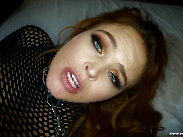 Kinky Krissy Lynn POV banging on a leash