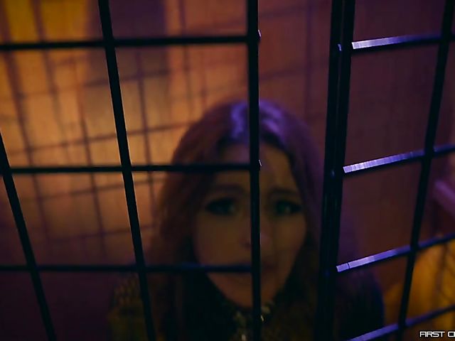 Kinky Krissy Lynn POV banging on a leash