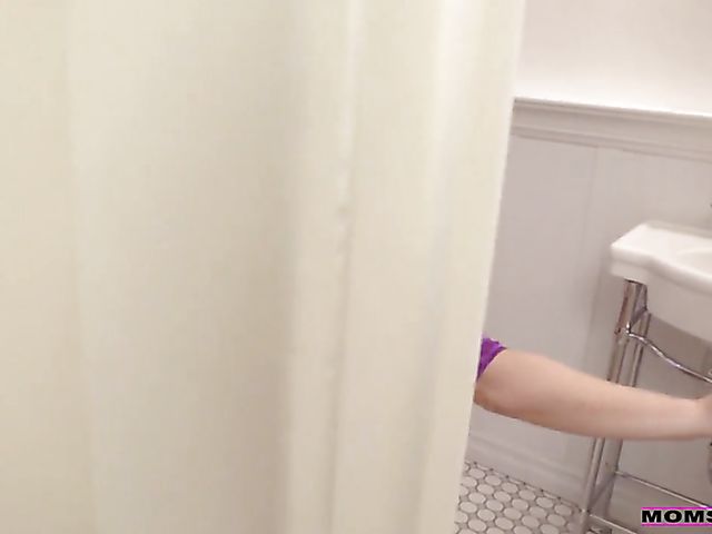 Daughter mom threesome with redheads Edyn Blair & Tina Rayne