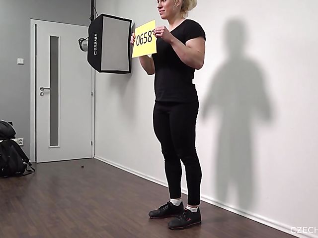 Czech muscle MILF Bara masturbates and shows off her clit