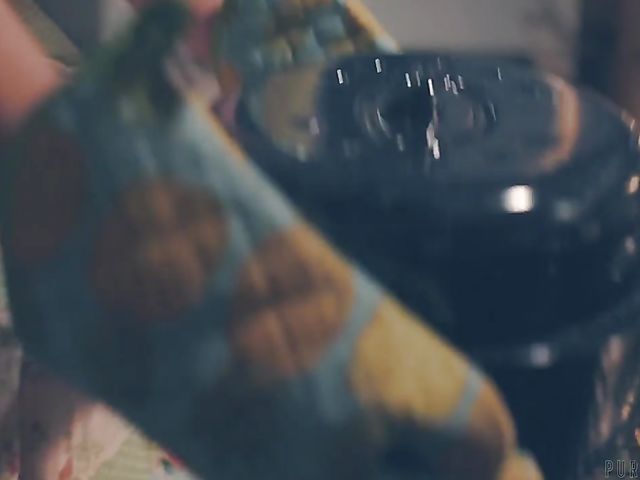 FFM threesome with kinky Whitney Wright and Casey Calvert