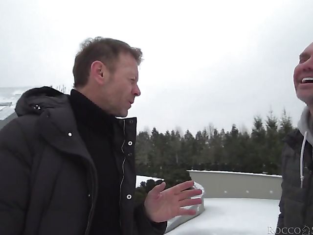 Nacho Vidal anal fucks Lee Anne and Victoria J