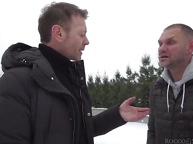 Nacho Vidal anal fucks Lee Anne and Victoria J