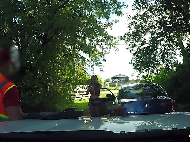 Outdoor sex on the side of the road with Alexa Mia Nicole