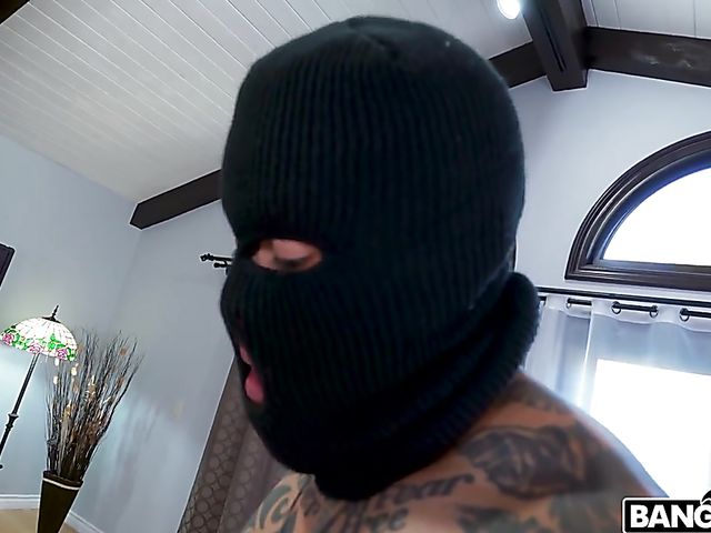 Black on black hardcore with Osa Lovely and horny robber Eddie Jaye