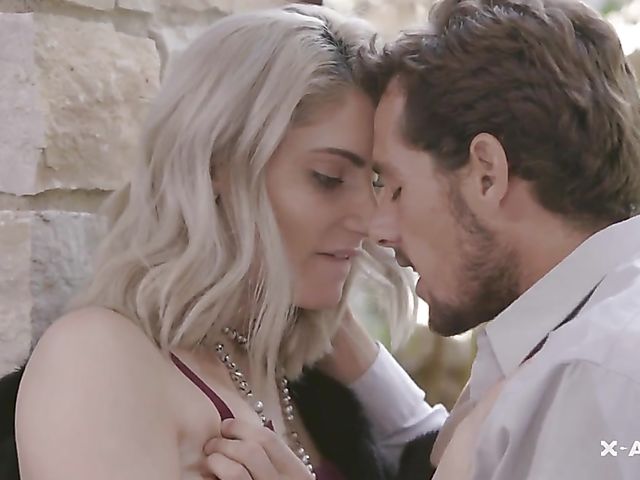 Awesome fuck with small tits blonde Nella Jones