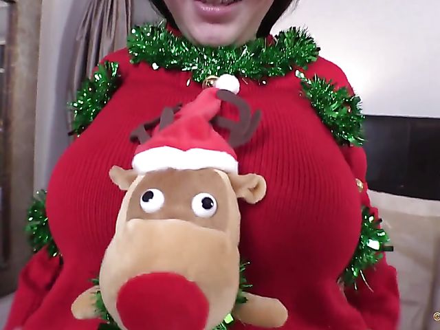 Tessa Fowler's massive boobs exposed on Xmas