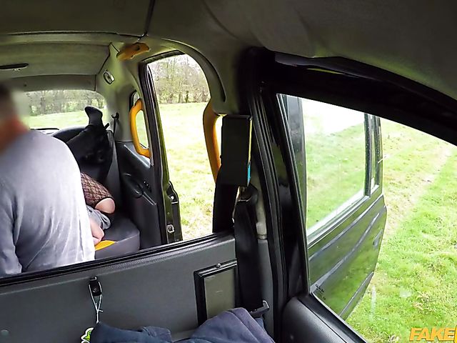 Kate Truu - Pantyhose anal with a taxi driver