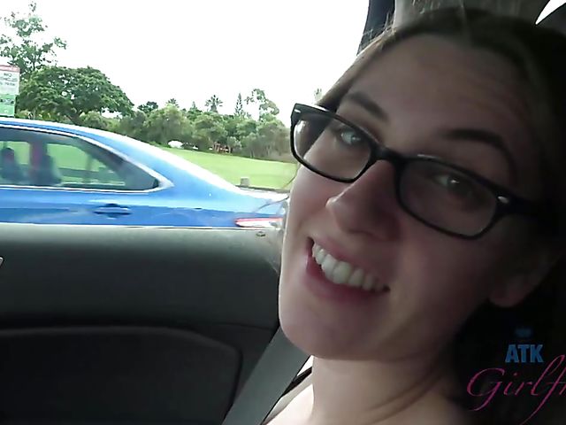 Hairy girlfriend Niki Snow is naked on the beach