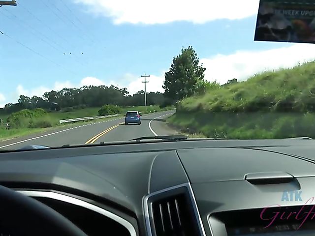 Hairy girlfriend Niki Snow is naked on the beach