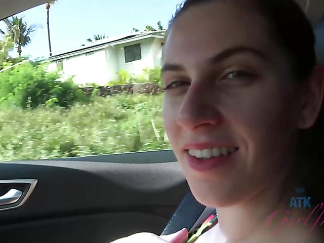 Hairy girlfriend Niki Snow is naked on the beach