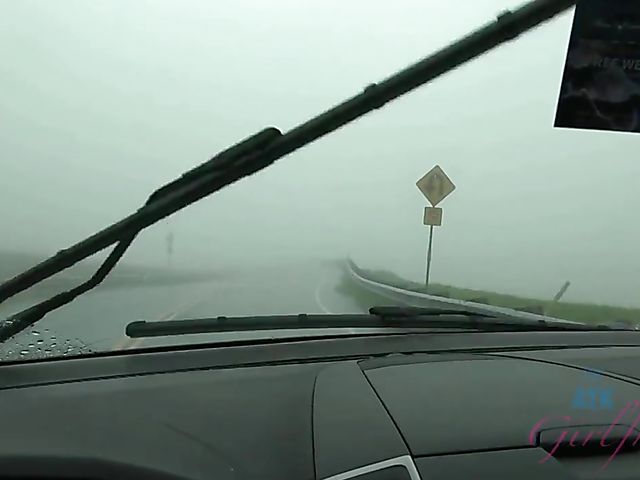 Hairy girlfriend Niki Snow is naked on the beach