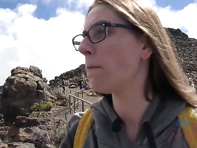 Hairy girlfriend Niki Snow is naked on the beach